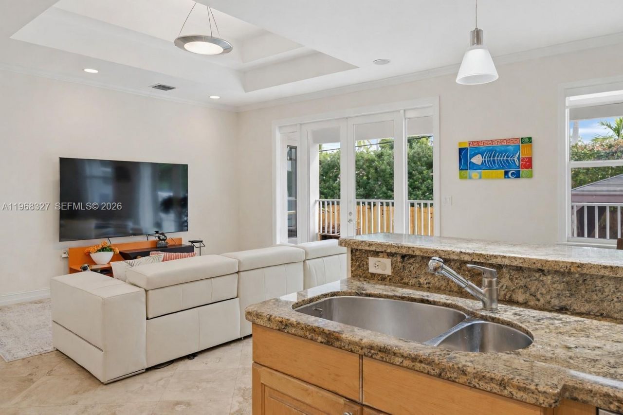 7431 Center Bay Dr , North Bay Village, FL 33141 Photo