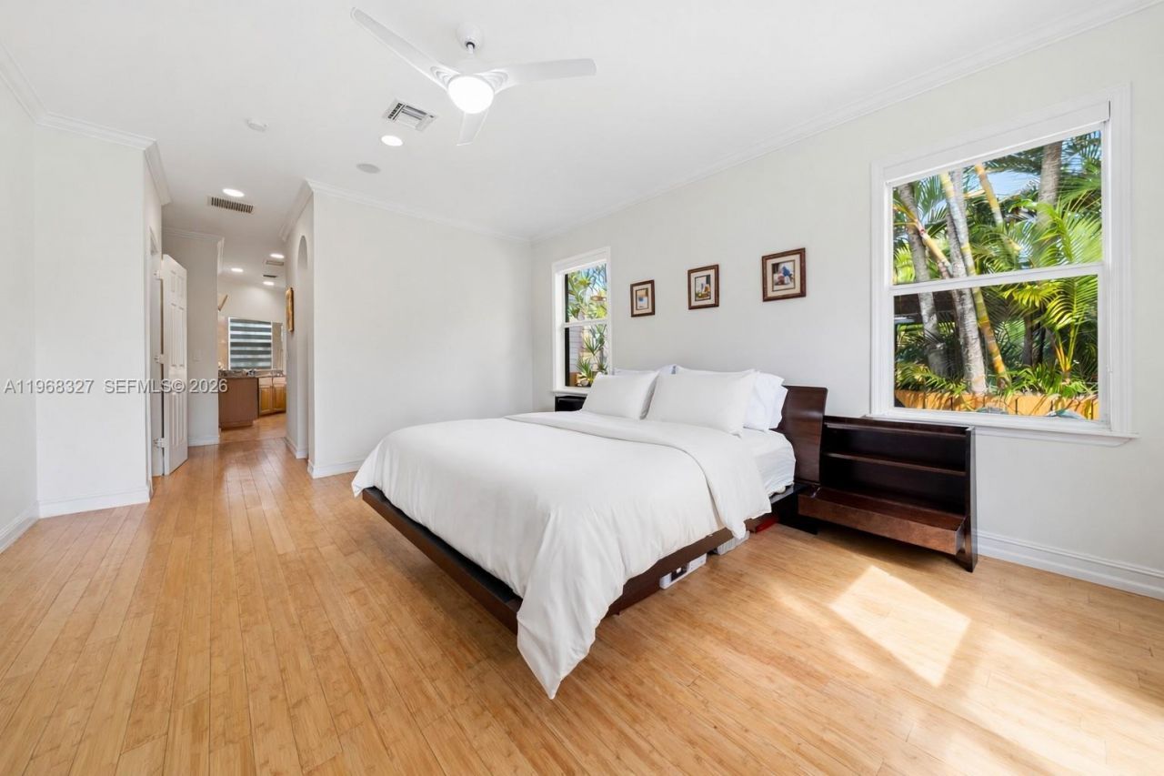 7431 Center Bay Dr , North Bay Village, FL 33141 Photo