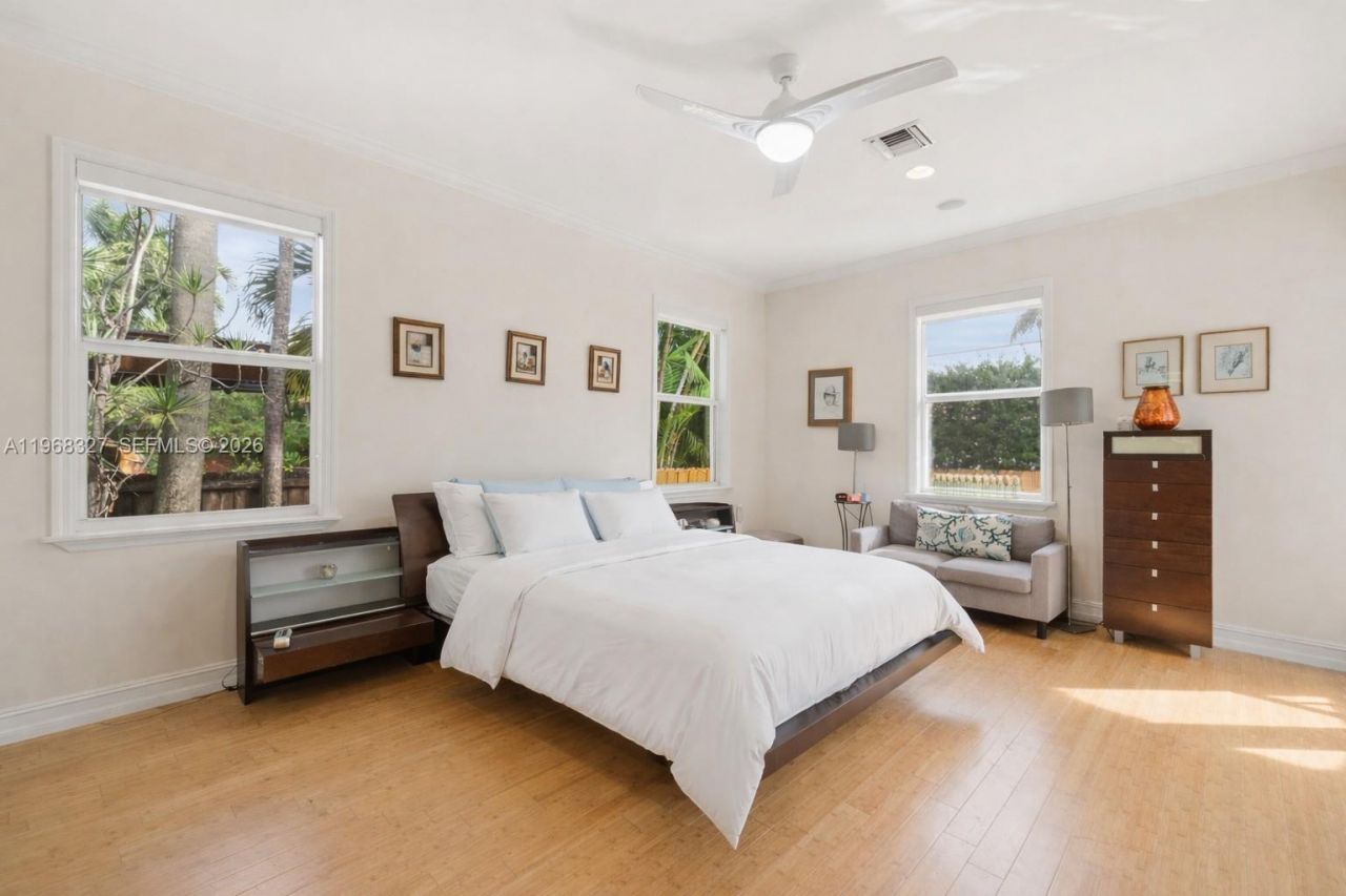 7431 Center Bay Dr , North Bay Village, FL 33141 Photo