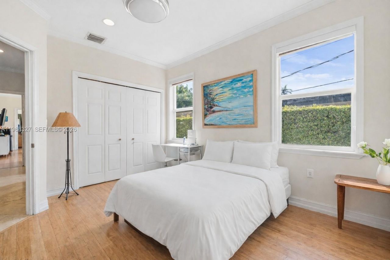 7431 Center Bay Dr , North Bay Village, FL 33141 Photo