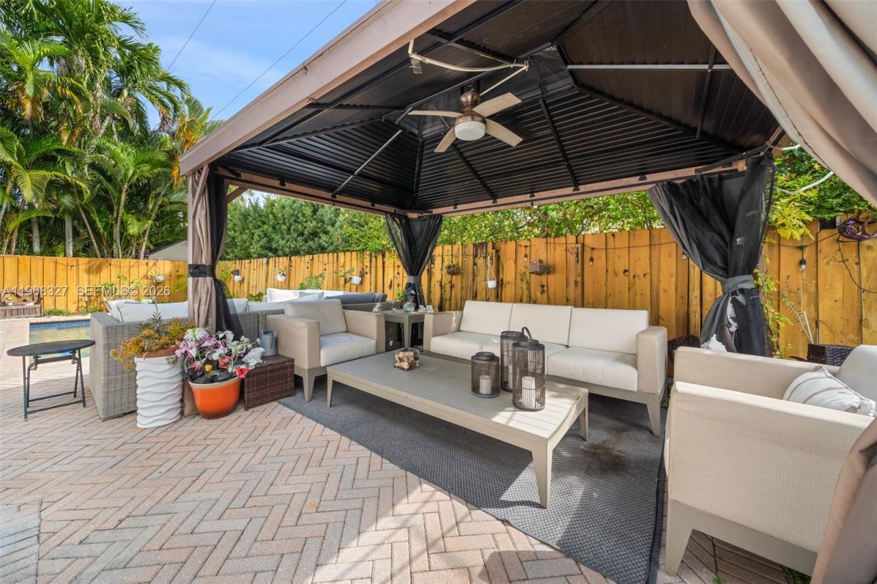 7431 Center Bay Dr , North Bay Village, FL 33141 Photo