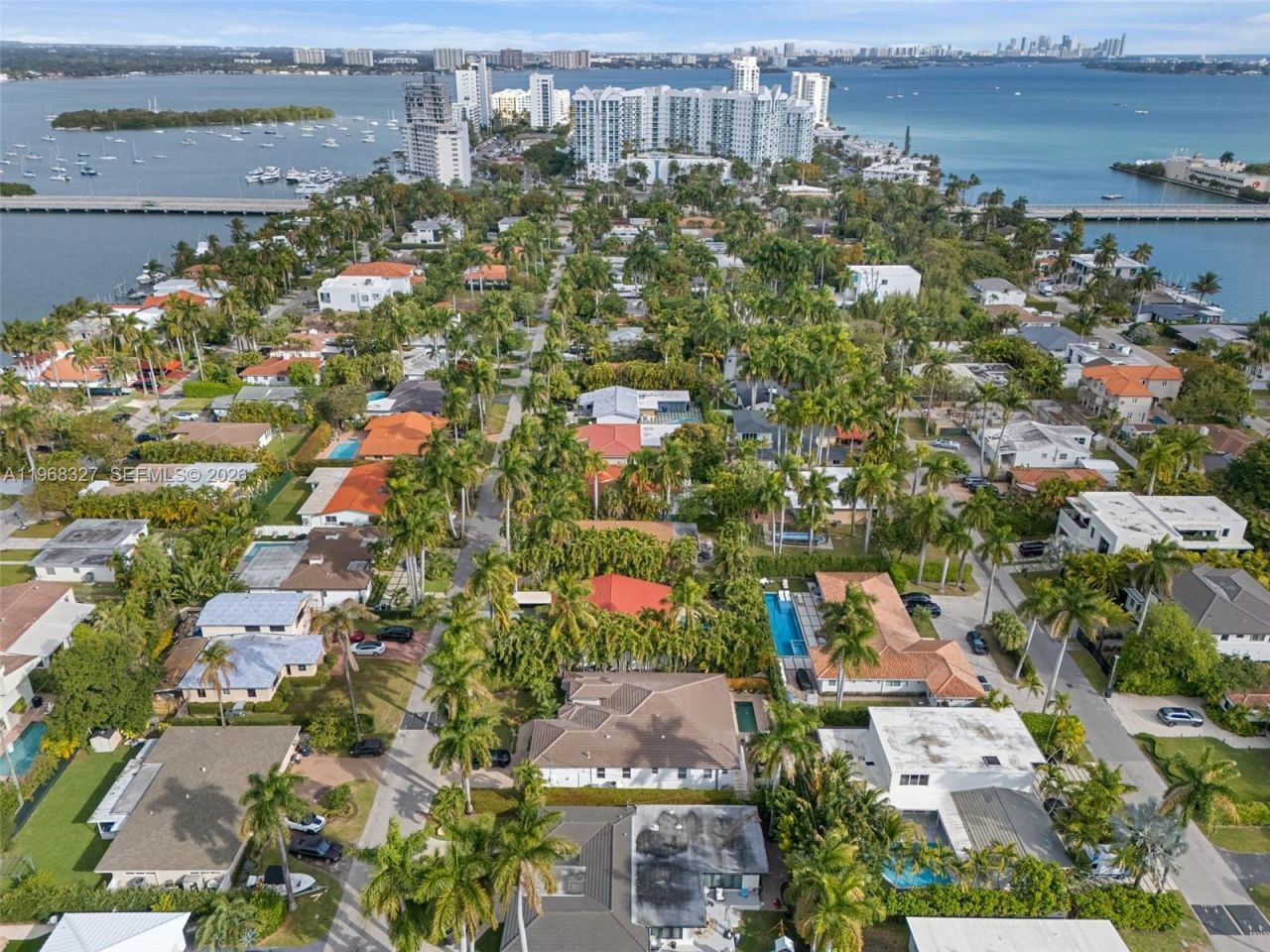 7431 Center Bay Dr , North Bay Village, FL 33141 Photo