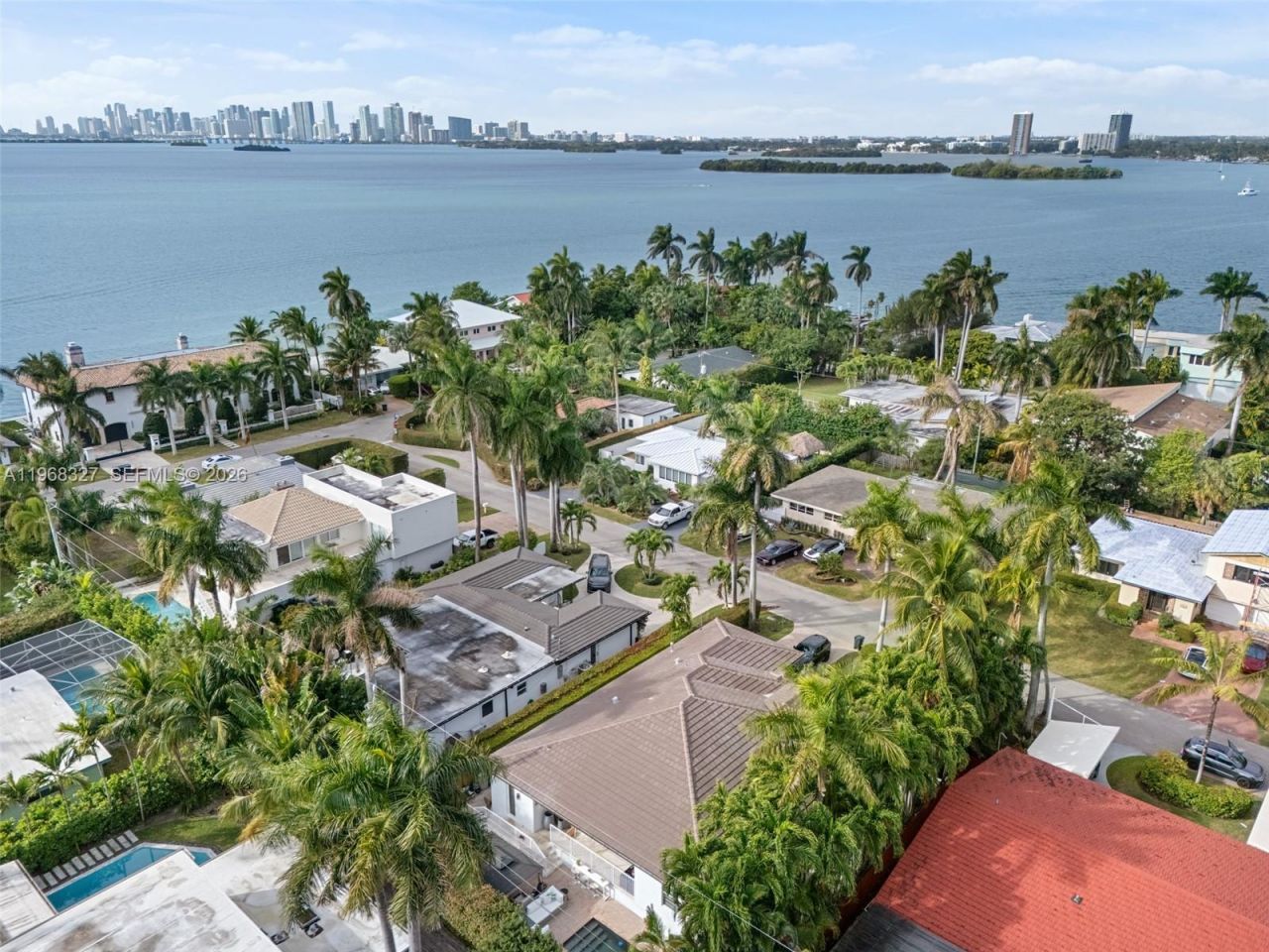 7431 Center Bay Dr , North Bay Village, FL 33141 Photo