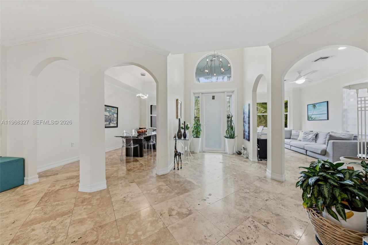 7431 Center Bay Dr , North Bay Village, FL 33141 Photo