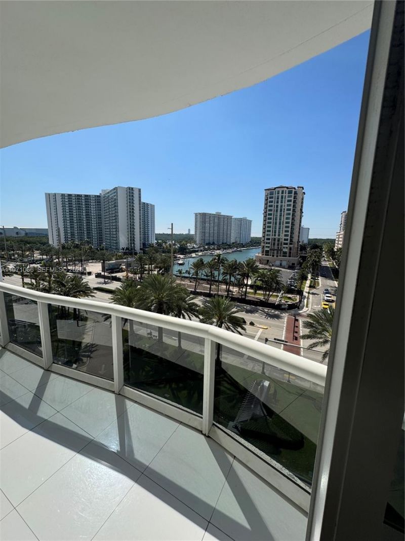15901 Collins Ave, Unit 505, Sunny Isles Beach, FL 33160 Photo