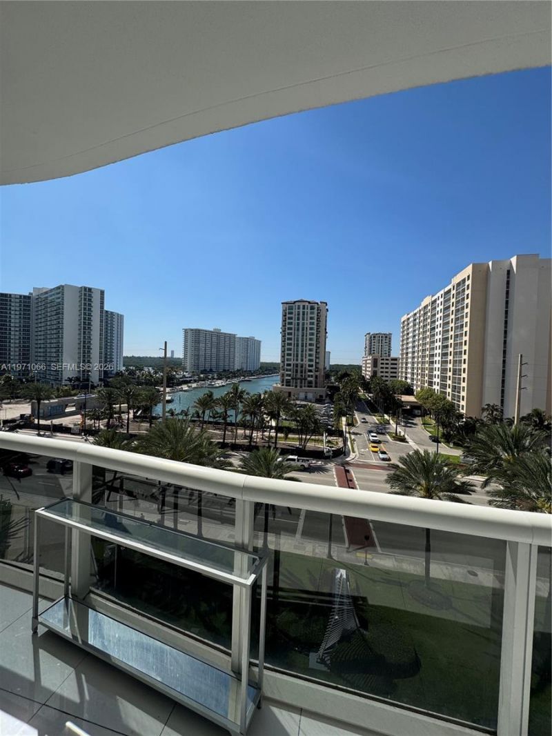 15901 Collins Ave, Unit 505, Sunny Isles Beach, FL 33160 Photo