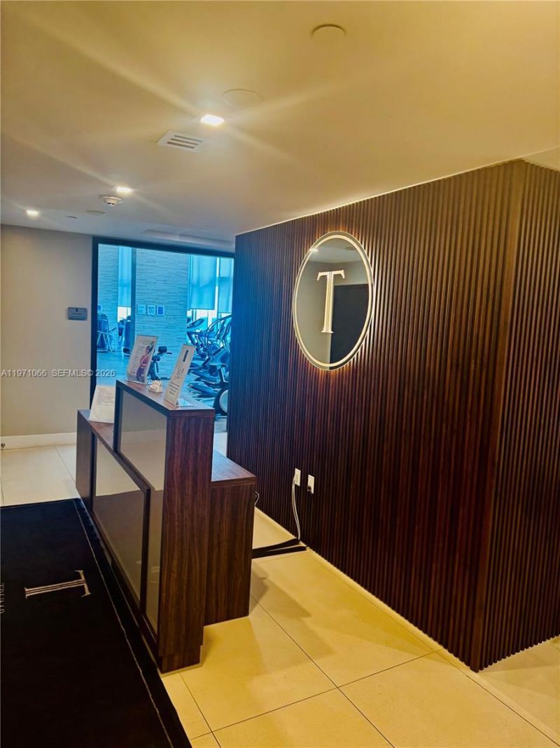 15901 Collins Ave, Unit 505, Sunny Isles Beach, FL 33160 Photo