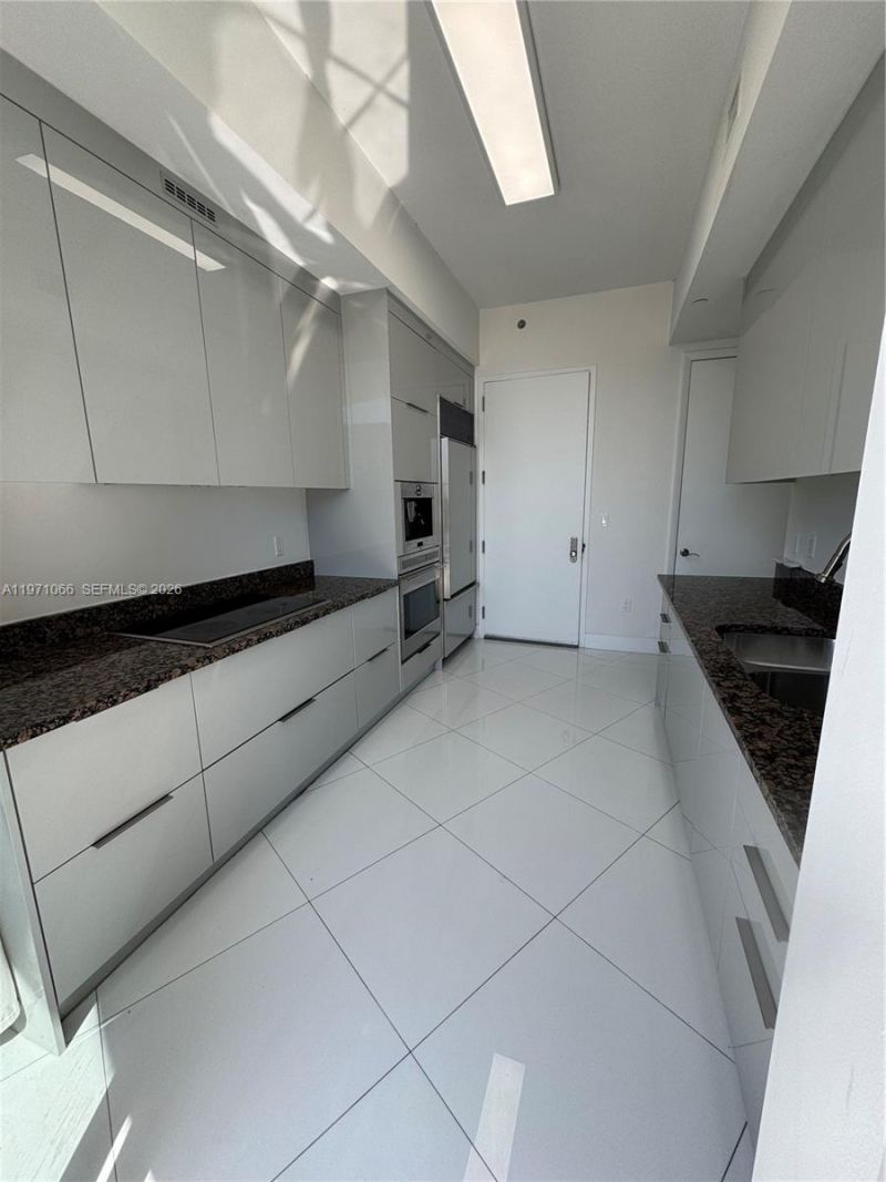 15901 Collins Ave, Unit 505, Sunny Isles Beach, FL 33160 Photo