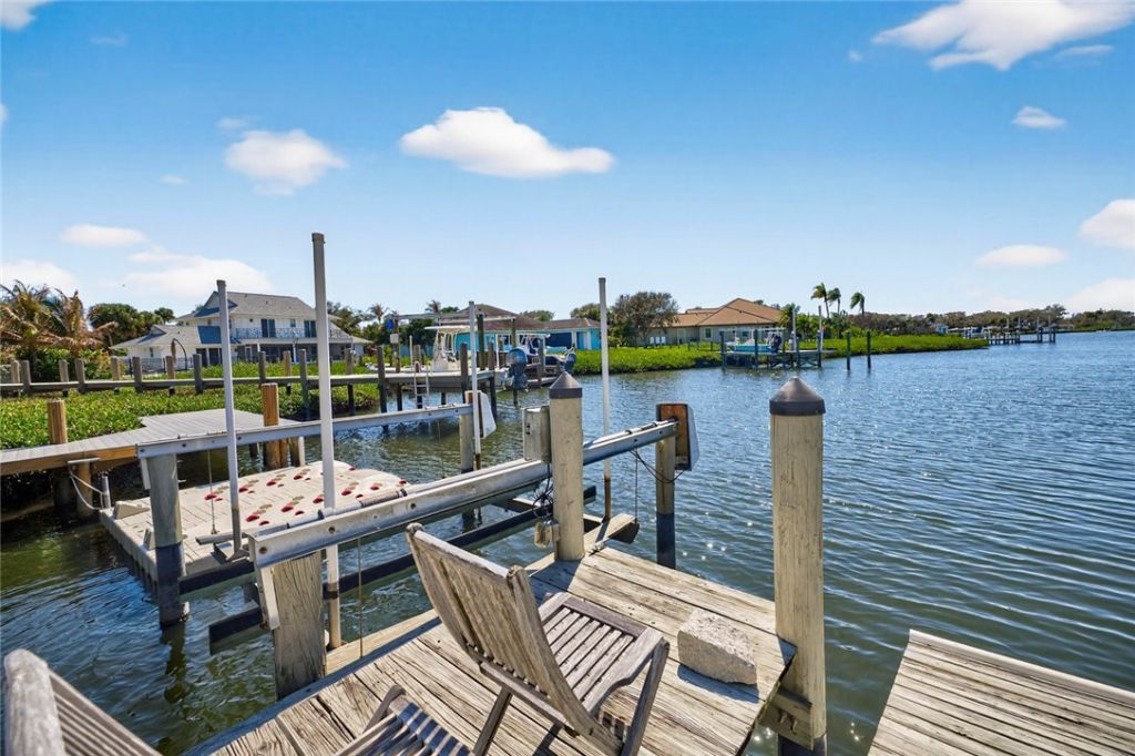 77 Cache Cay Drive, Vero Beach, FL 32963 Photo
