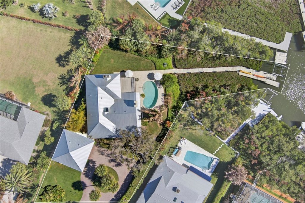 77 Cache Cay Drive, Vero Beach, FL 32963 Photo
