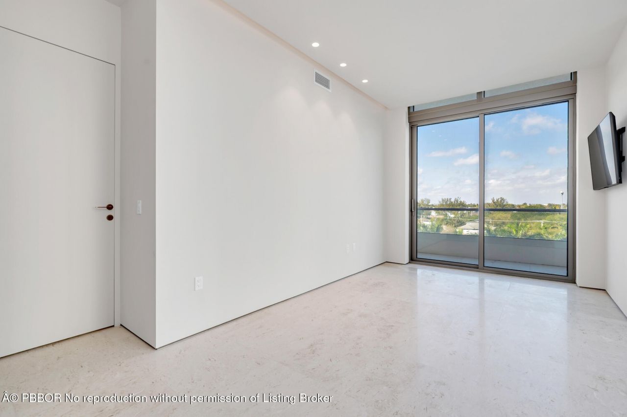 200 Arkona Court, Unit 501, West Palm Beach, FL 33401 Photo