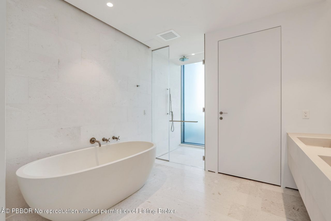 200 Arkona Court, Unit 501, West Palm Beach, FL 33401 Photo