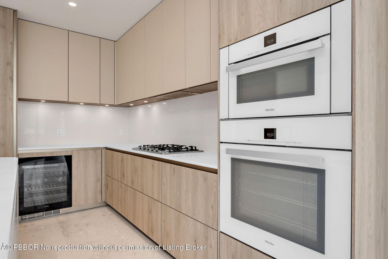 200 Arkona Court, Unit 501, West Palm Beach, FL 33401 Photo