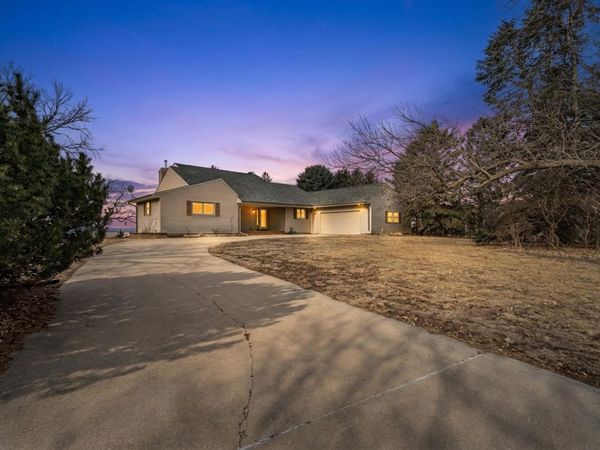 1826 Constance Dr., Vermillion, SD 57069