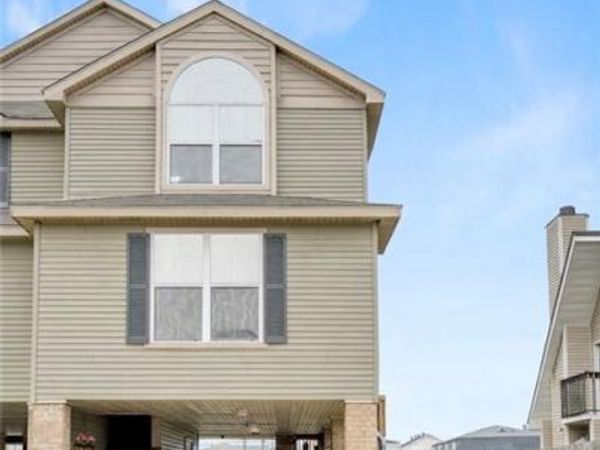 34 BRANDON HALL Drive, Destrehan, LA 70047