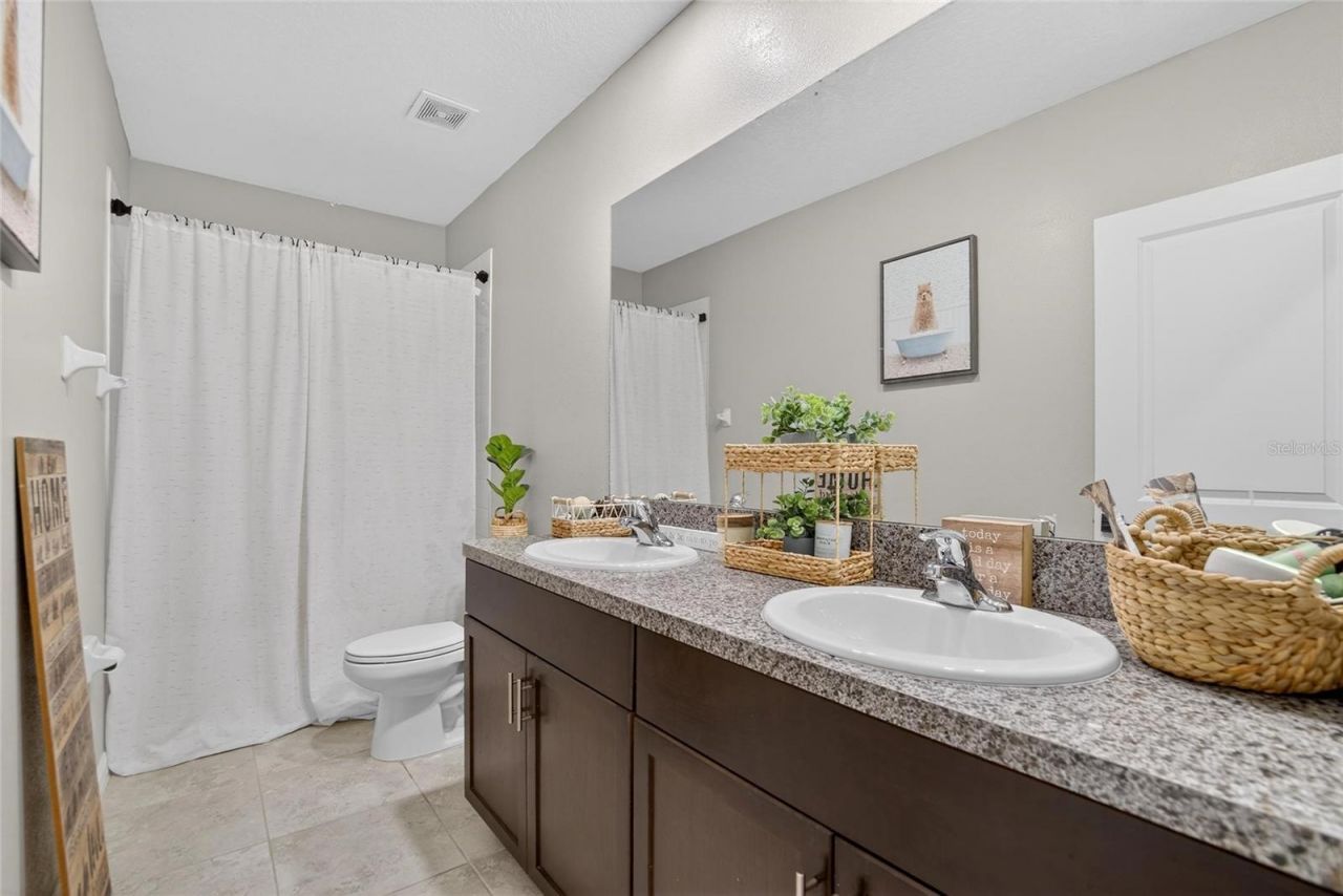 9326 Channing Hill Drive , Ruskin, FL 33573 Photo