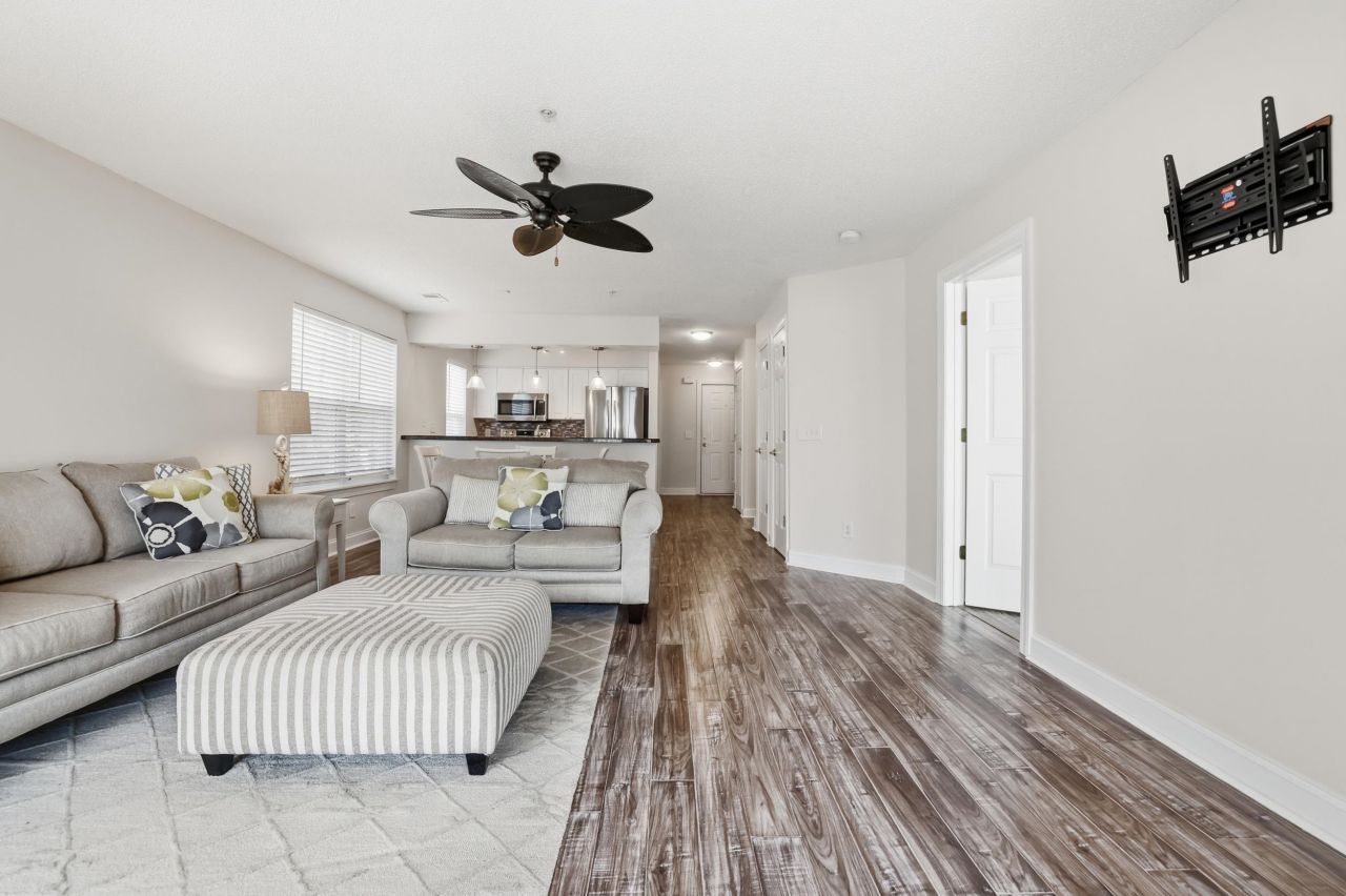 627 Woodmoor Dr.  Photo 12