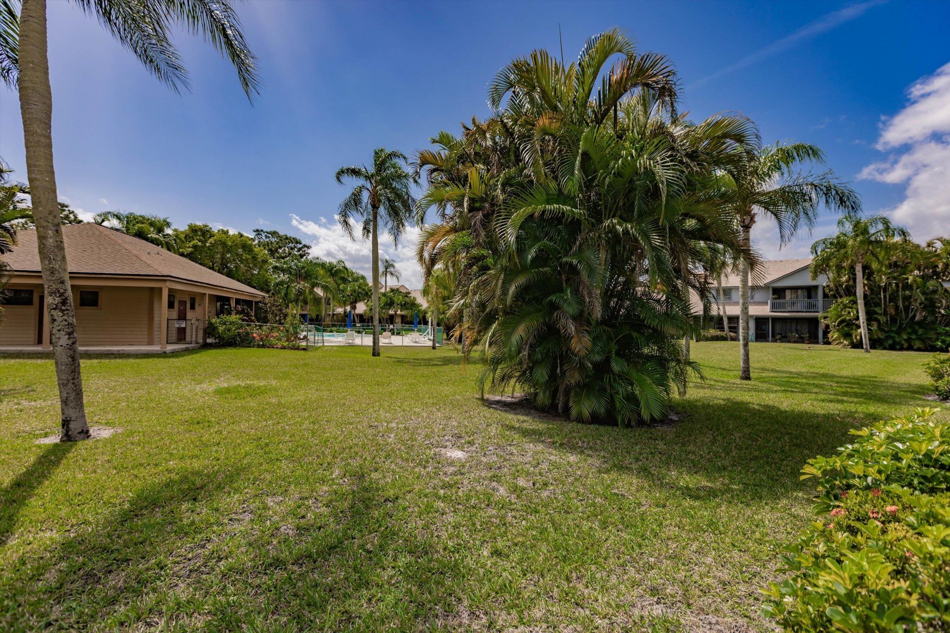 6115 SE Georgetown Place, Unit 1006, Hobe Sound, FL 33455 Photo