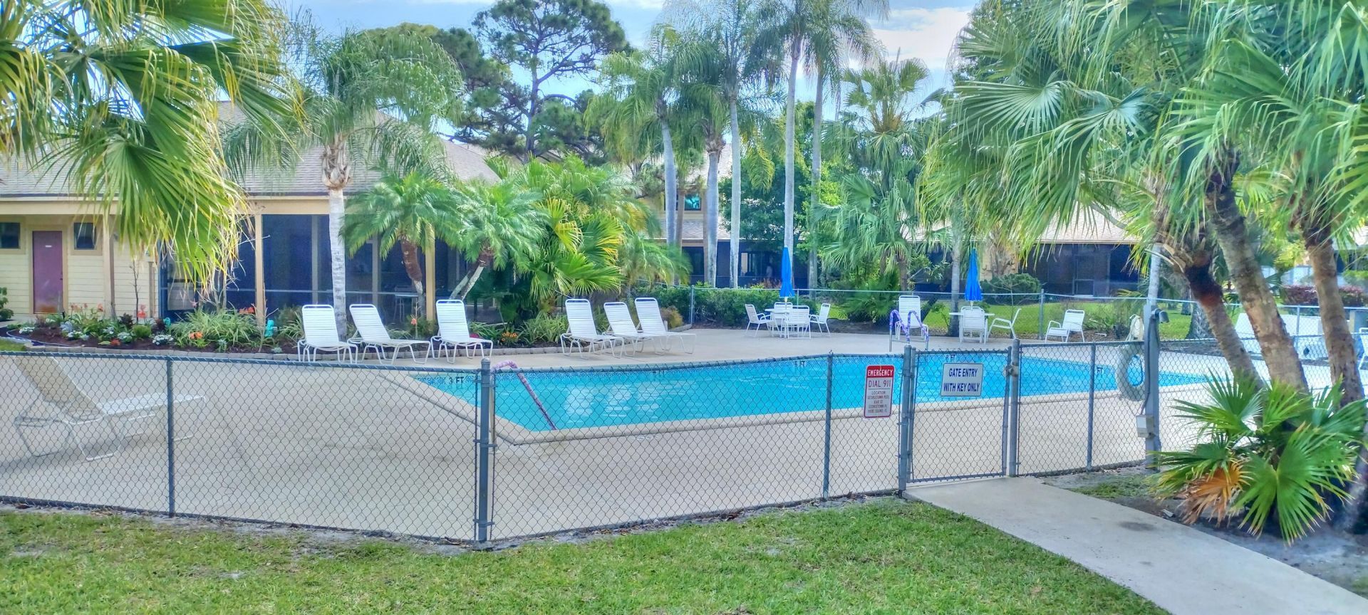 6115 SE Georgetown Place, Unit 1006, Hobe Sound, FL 33455 Photo