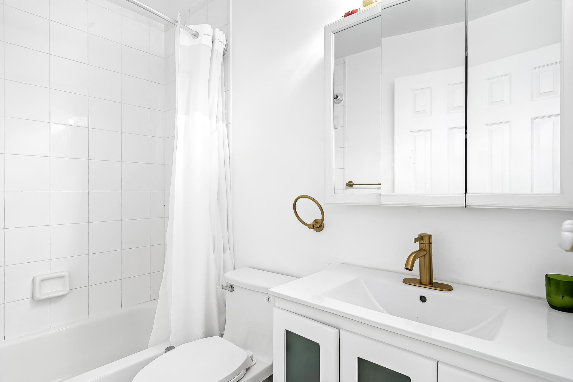 5601 Collins Avenue, Unit M5, Miami Beach, FL 33140 Photo