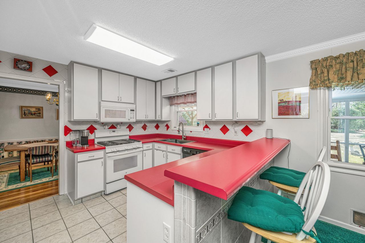 1375 Emerald Forest Parkway Photo 14