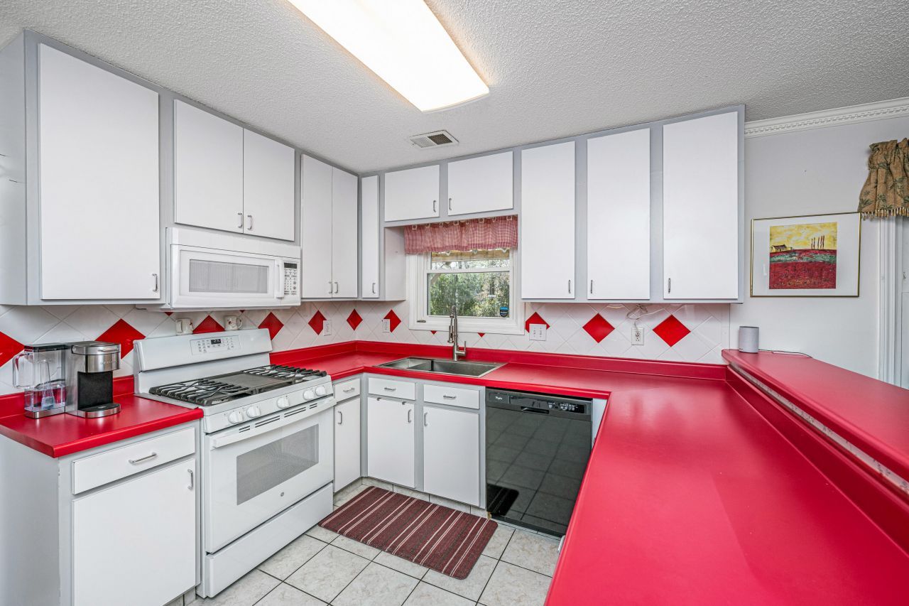 1375 Emerald Forest Parkway Photo 15