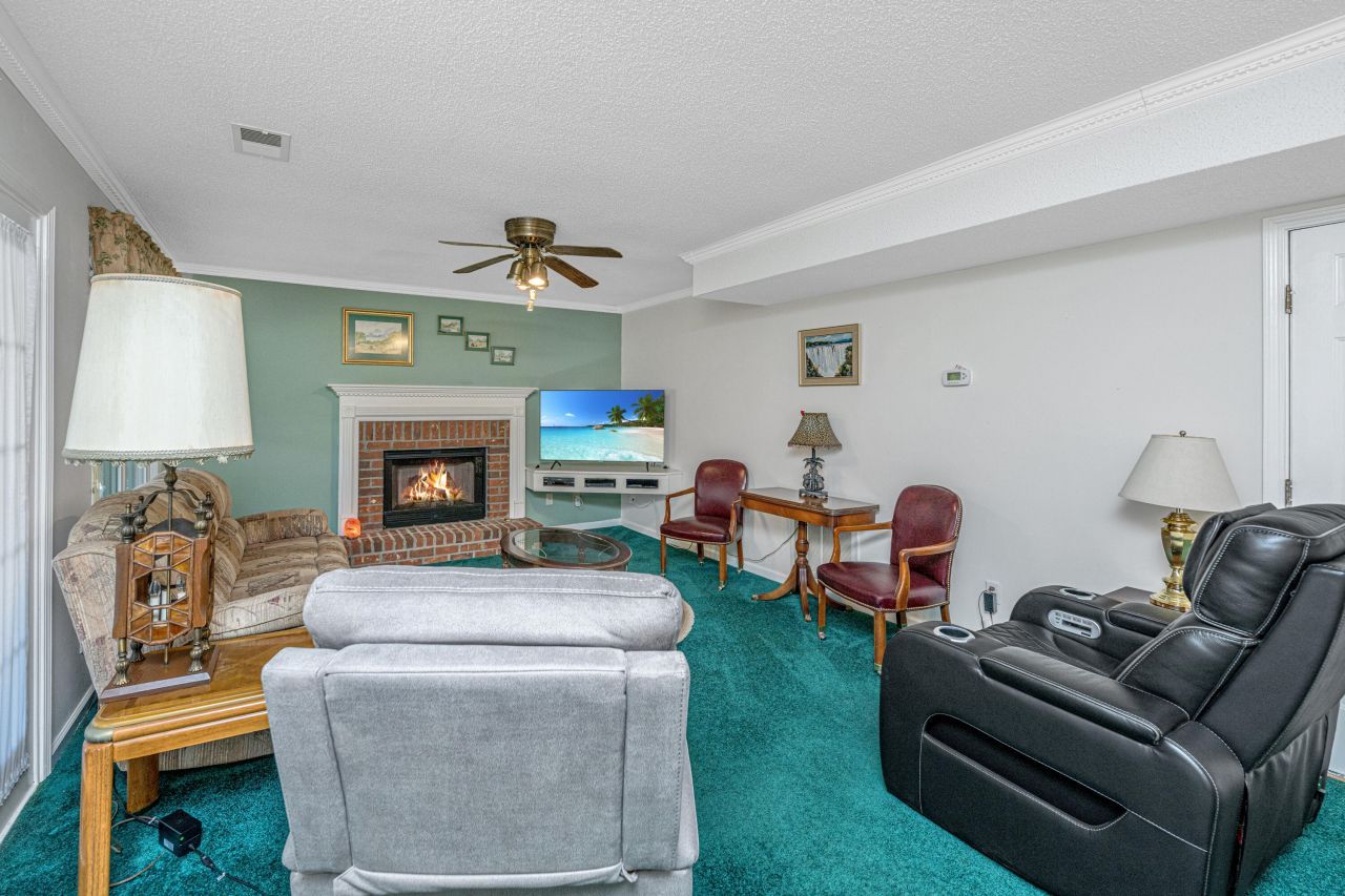 1375 Emerald Forest Parkway Photo 19