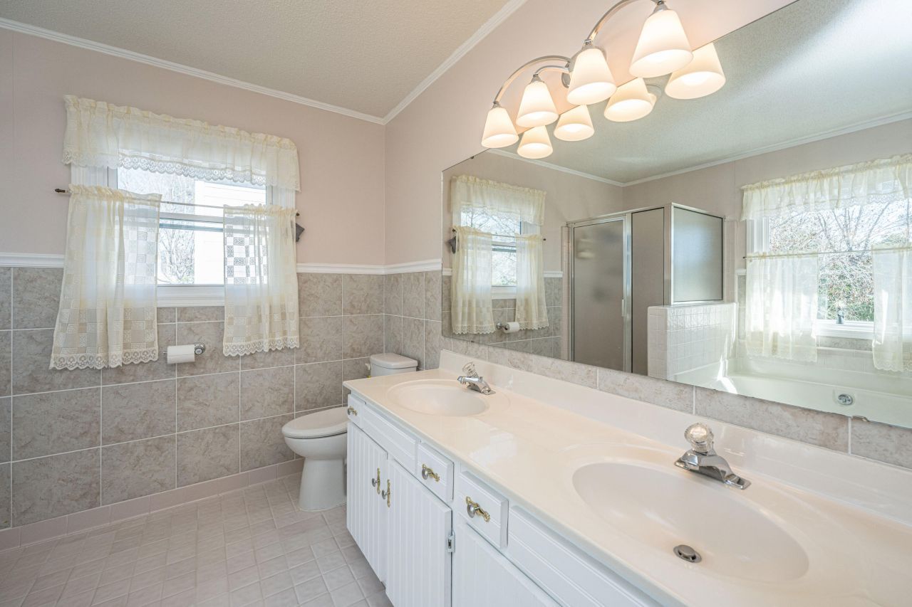 1375 Emerald Forest Parkway Photo 24