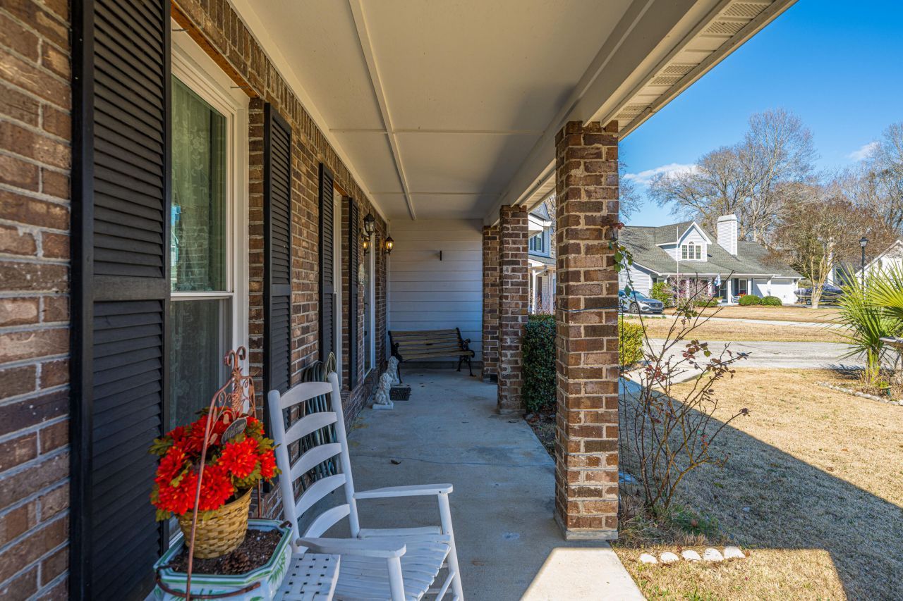 1375 Emerald Forest Parkway Photo 4