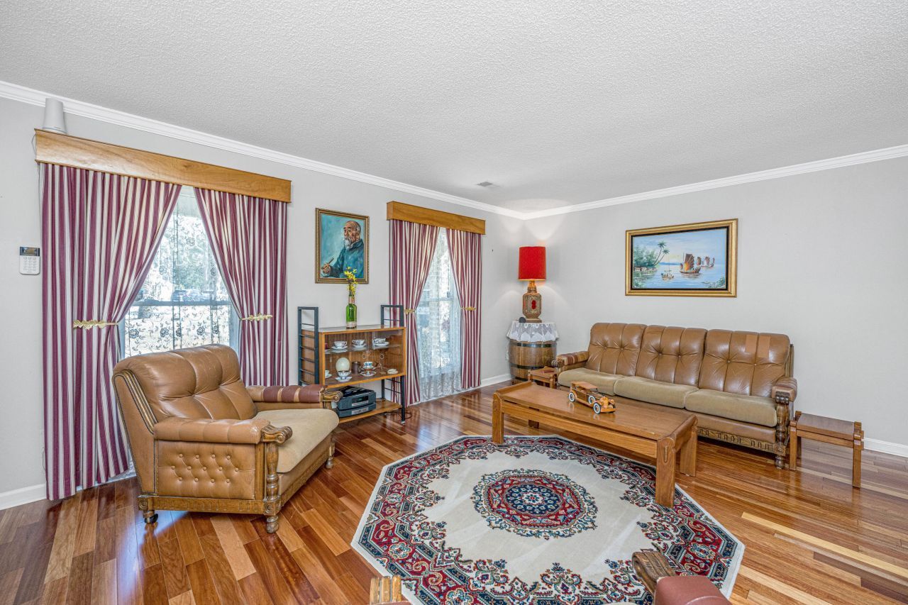 1375 Emerald Forest Parkway Photo 7