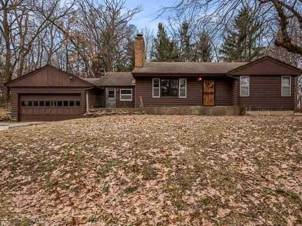 8089 MCMICHAEL Road, Caledonia, IL 61011