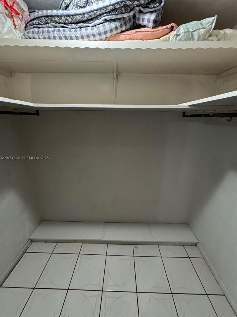 1301 NE 191st St , Unit F405, Miami, FL 33179 Photo