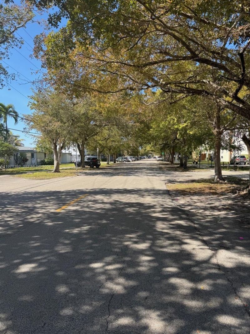 1301 NE 191st St , Unit F405, Miami, FL 33179 Photo