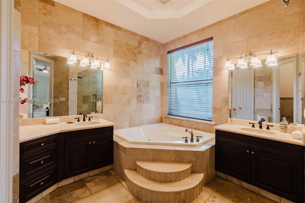 23525 SW 217th Ave, Homestead, FL 33031 Photo