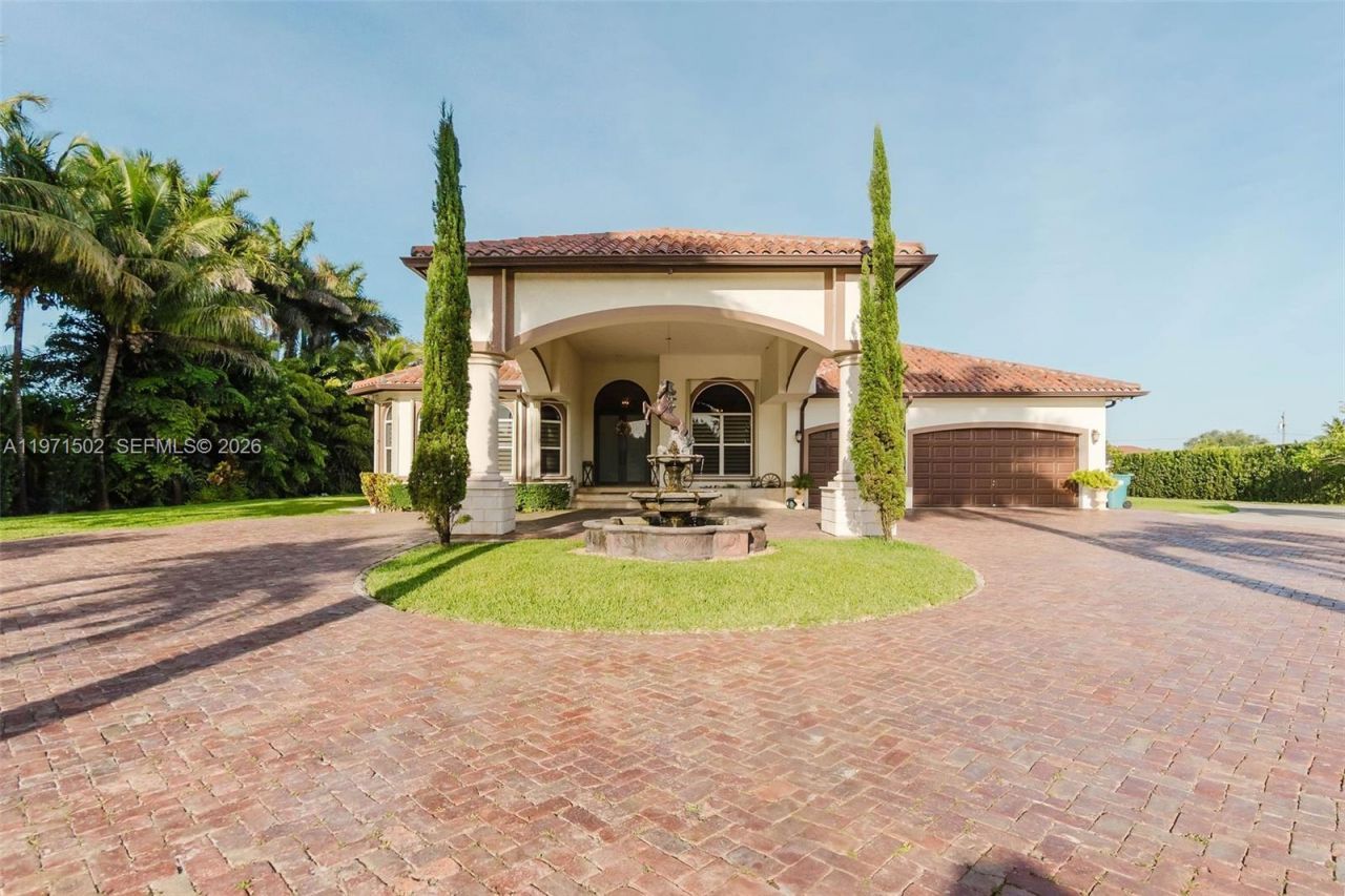 23525 SW 217th Ave, Homestead, FL 33031 Photo