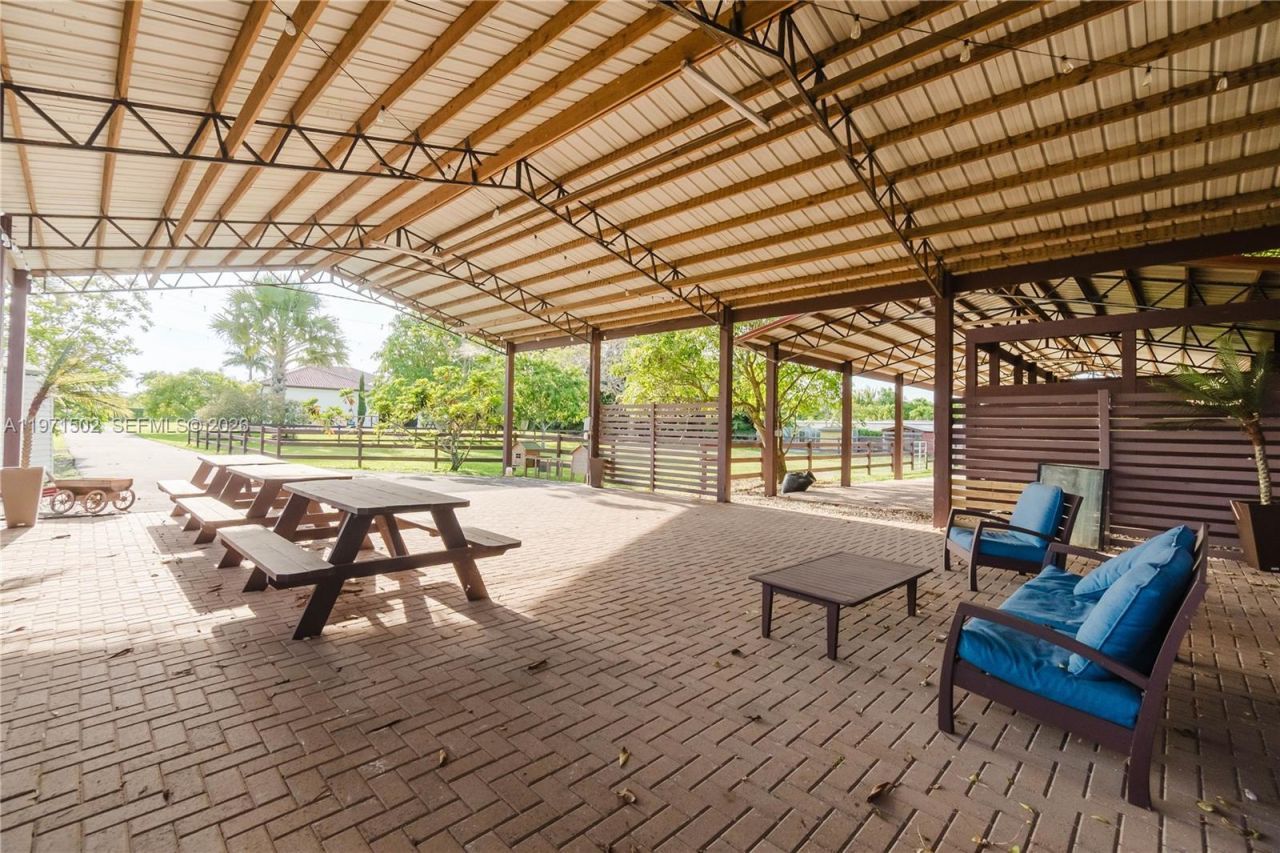 23525 SW 217th Ave, Homestead, FL 33031 Photo