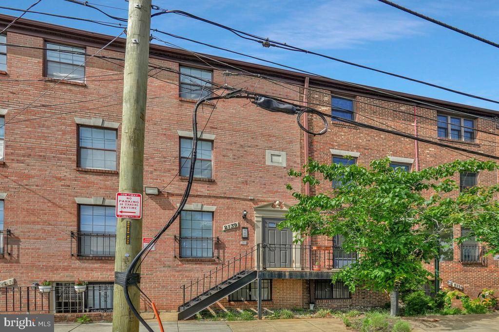 2139 Young Street Se, Unit 101, Washington, DC 20020 Main Photo