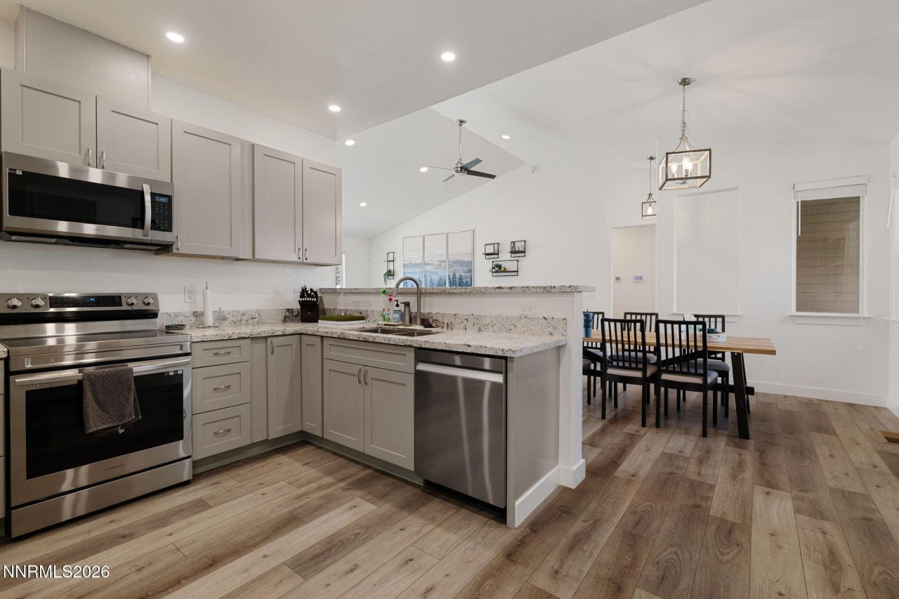 4917 Hombre Way, Reno, NV 89502 Photo