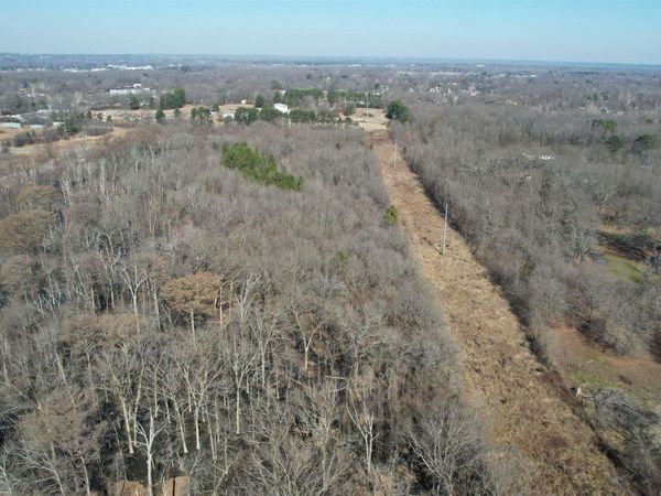 000 Holman Ln. , North Little Rock, AR 72117