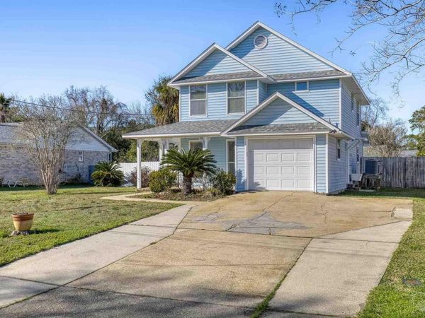 3230 Pins Ln, Gulf Breeze, FL 32563