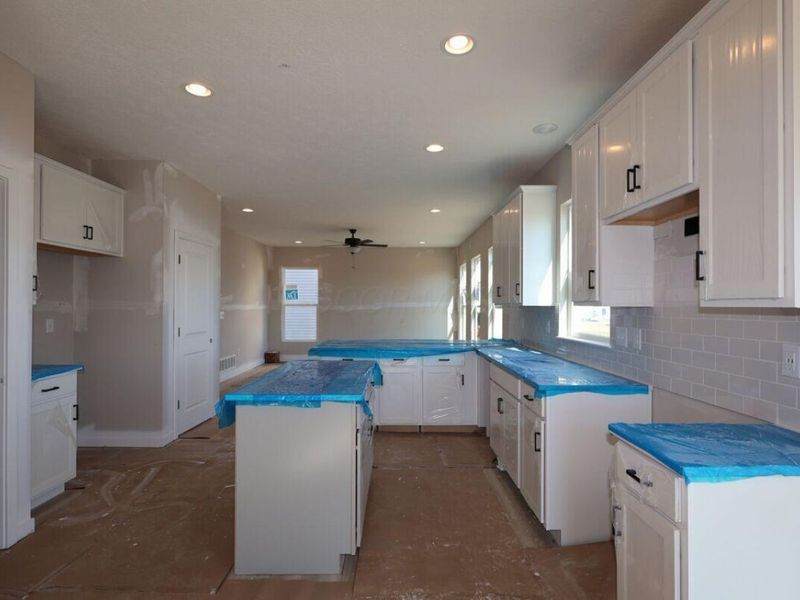 358 Oakmont Drive, Commercial Point, OH 43116 Photo 4