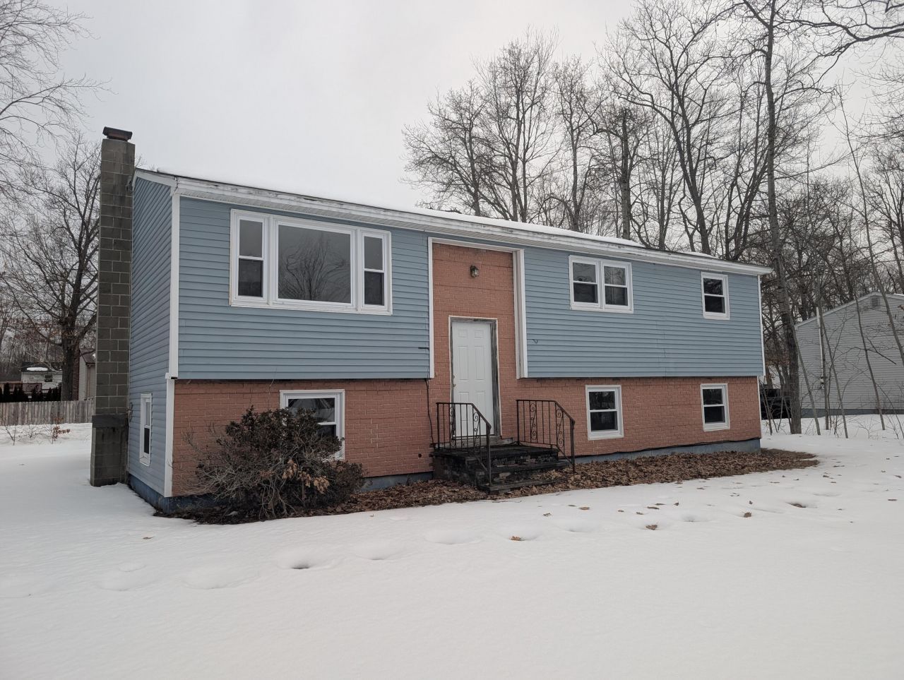 9 Devotion Avenue, Sanford, ME 04073 Main Photo