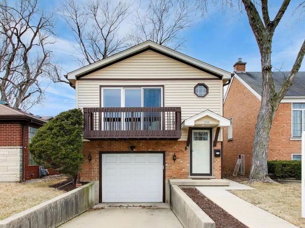 1220 N Maple Avenue, La Grange Park, IL 60526