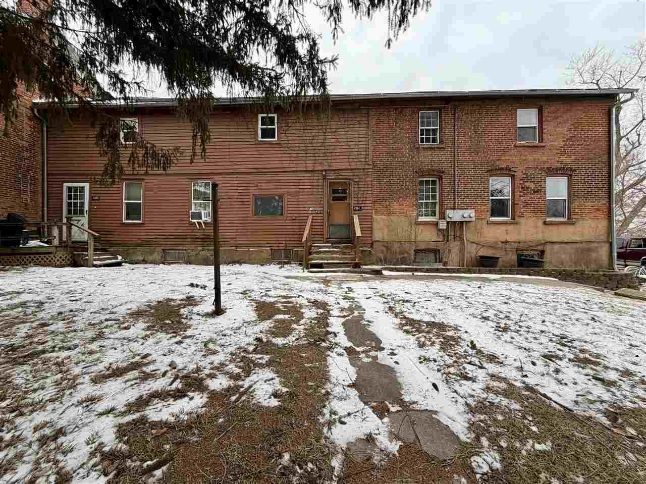 4304 V St, Homestead, IA 52236 Main Photo