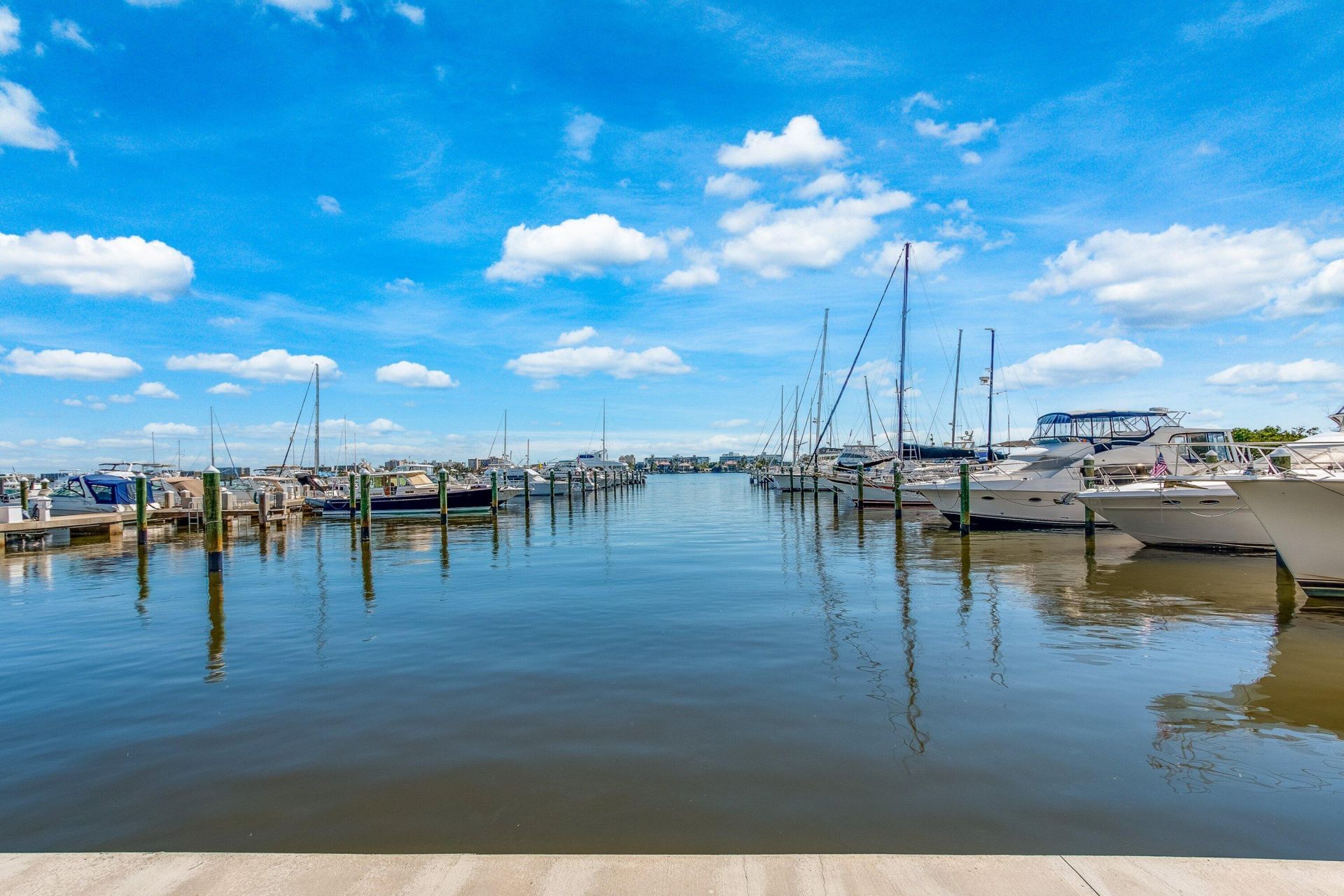 806 E Windward Way, Unit 622, Lantana, FL 33462 Photo