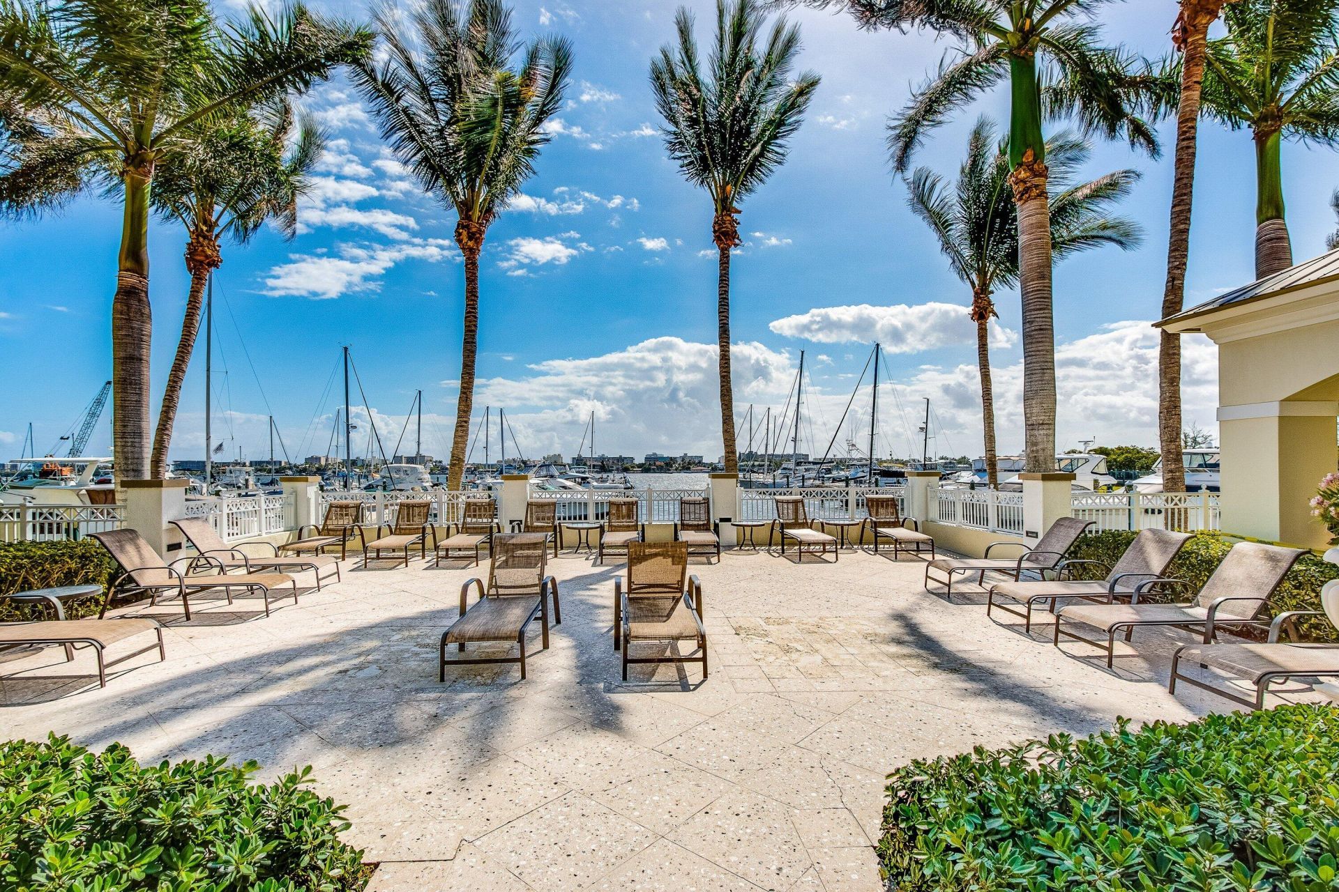 806 E Windward Way, Unit 622, Lantana, FL 33462 Photo