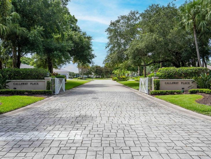 10312 Inverness Way, Port Saint Lucie, FL 34986