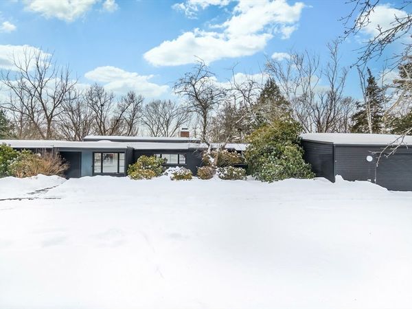 81 Woodland St, Natick, MA 01760