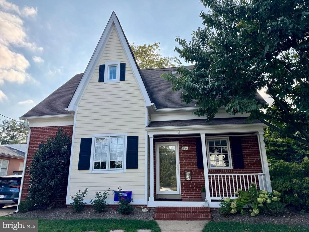 854 N Liberty Street, Arlington, VA 22205 Main Photo