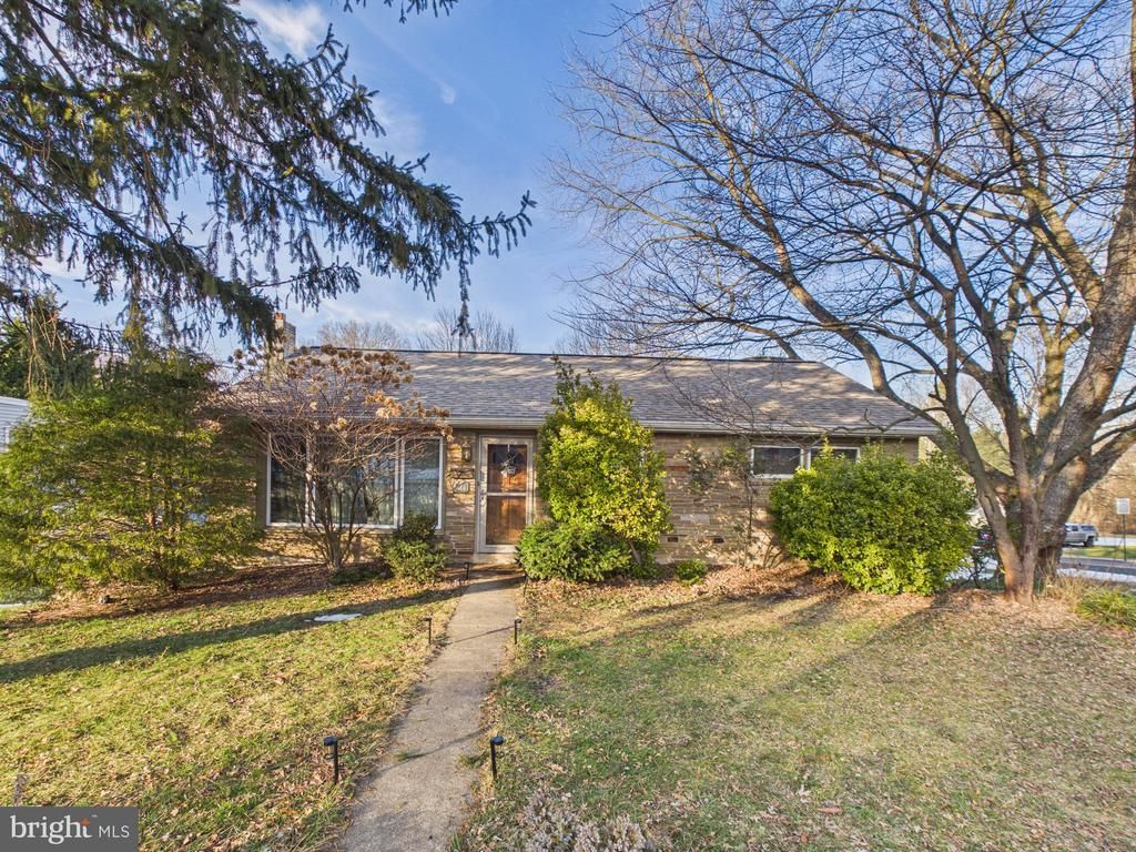 20 Circle Road, Millersville, PA 17551 Main Photo